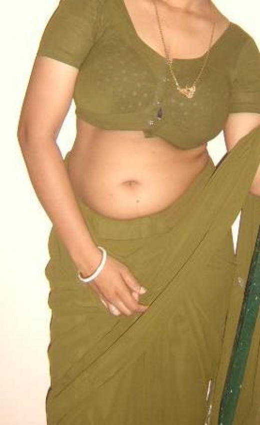 Desi wide hips nude - Naked photo